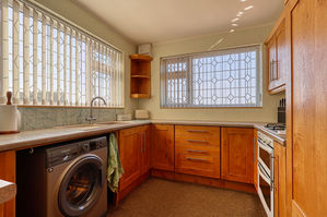 Kitchen- click for photo gallery